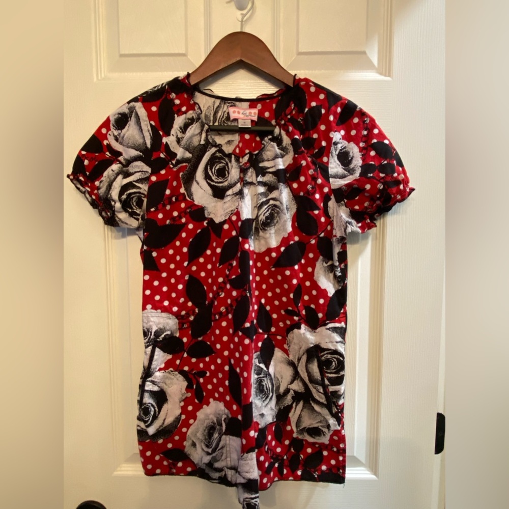 Koi scrub top